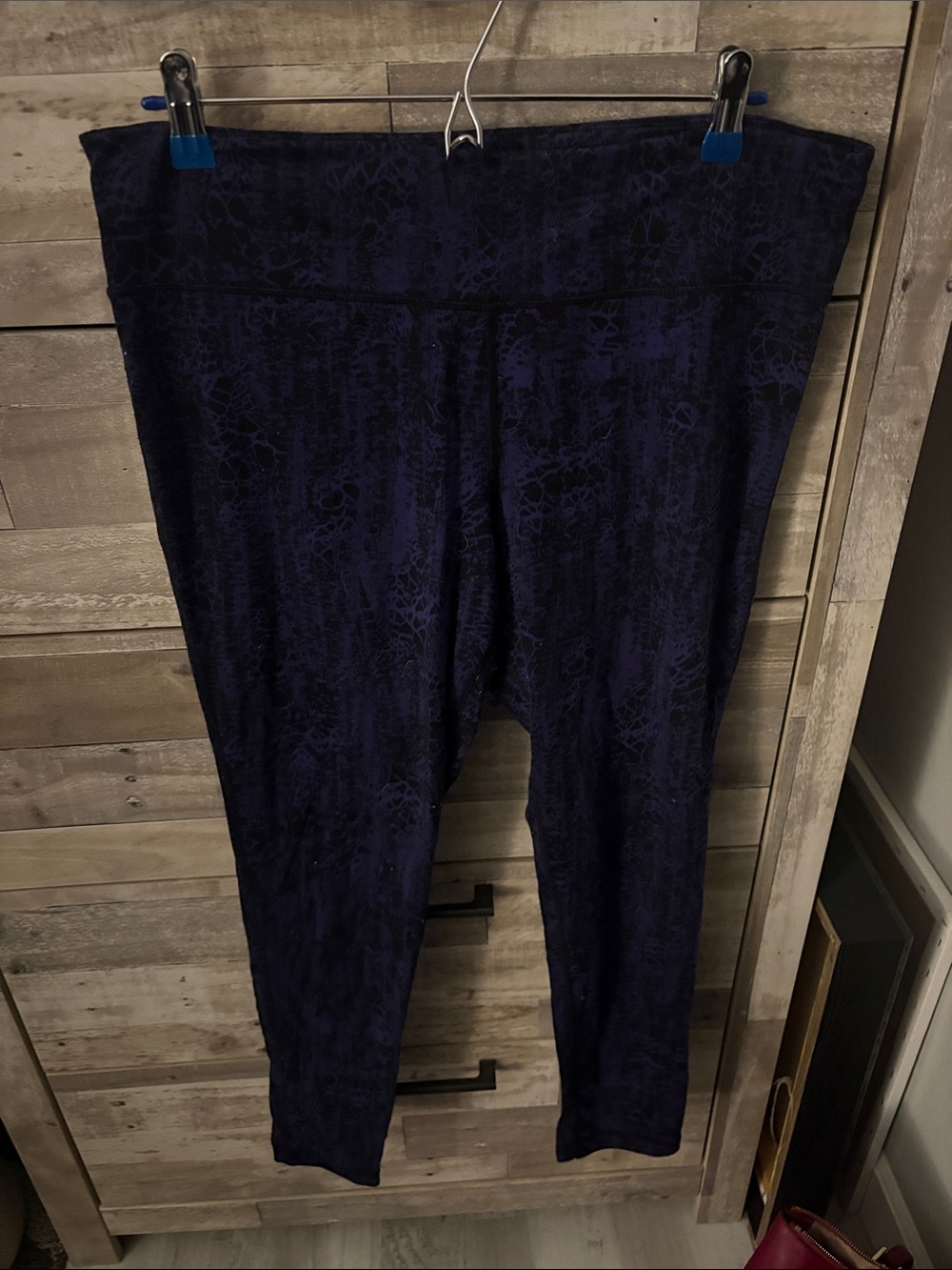 Kirkland Signature Dark Navy Printed Leggings